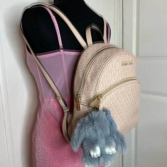 °｡⋆♡ Michael Kors Medium Two-Tone Signature Logo Backpack (HB-26) - Picture 2 of 9